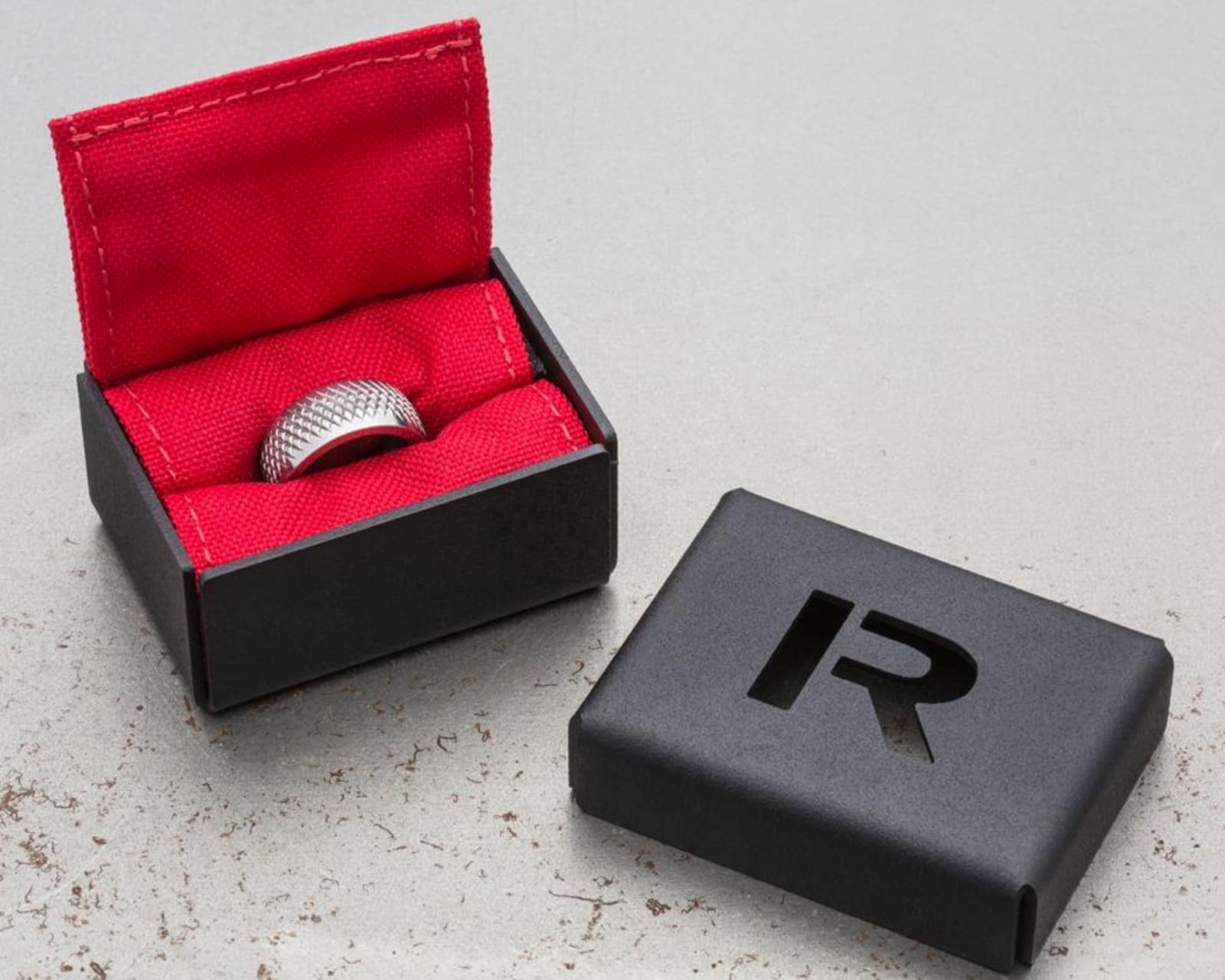 Rogue wedding rings deals